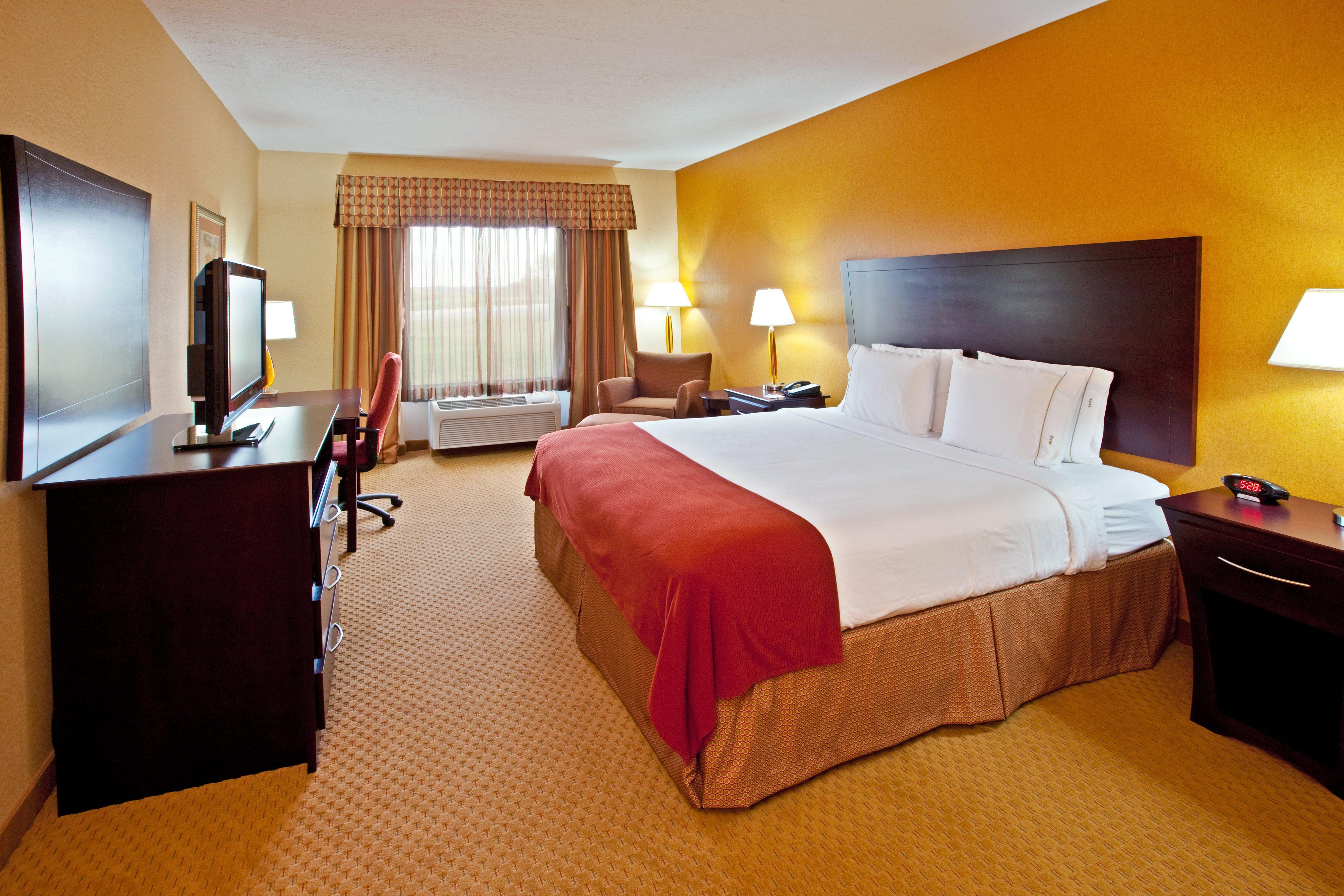 Holiday Inn Express Hotel & Suites Franklin By Ihg Exterior photo
