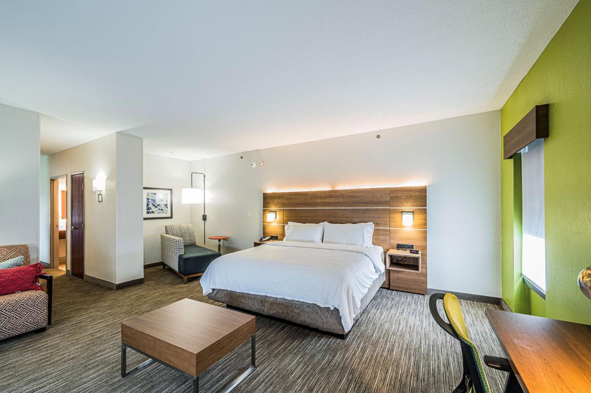 Holiday Inn Express Hotel & Suites Franklin By Ihg Exterior photo