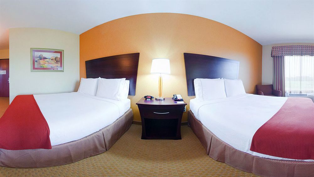 Holiday Inn Express Hotel & Suites Franklin By Ihg Exterior photo